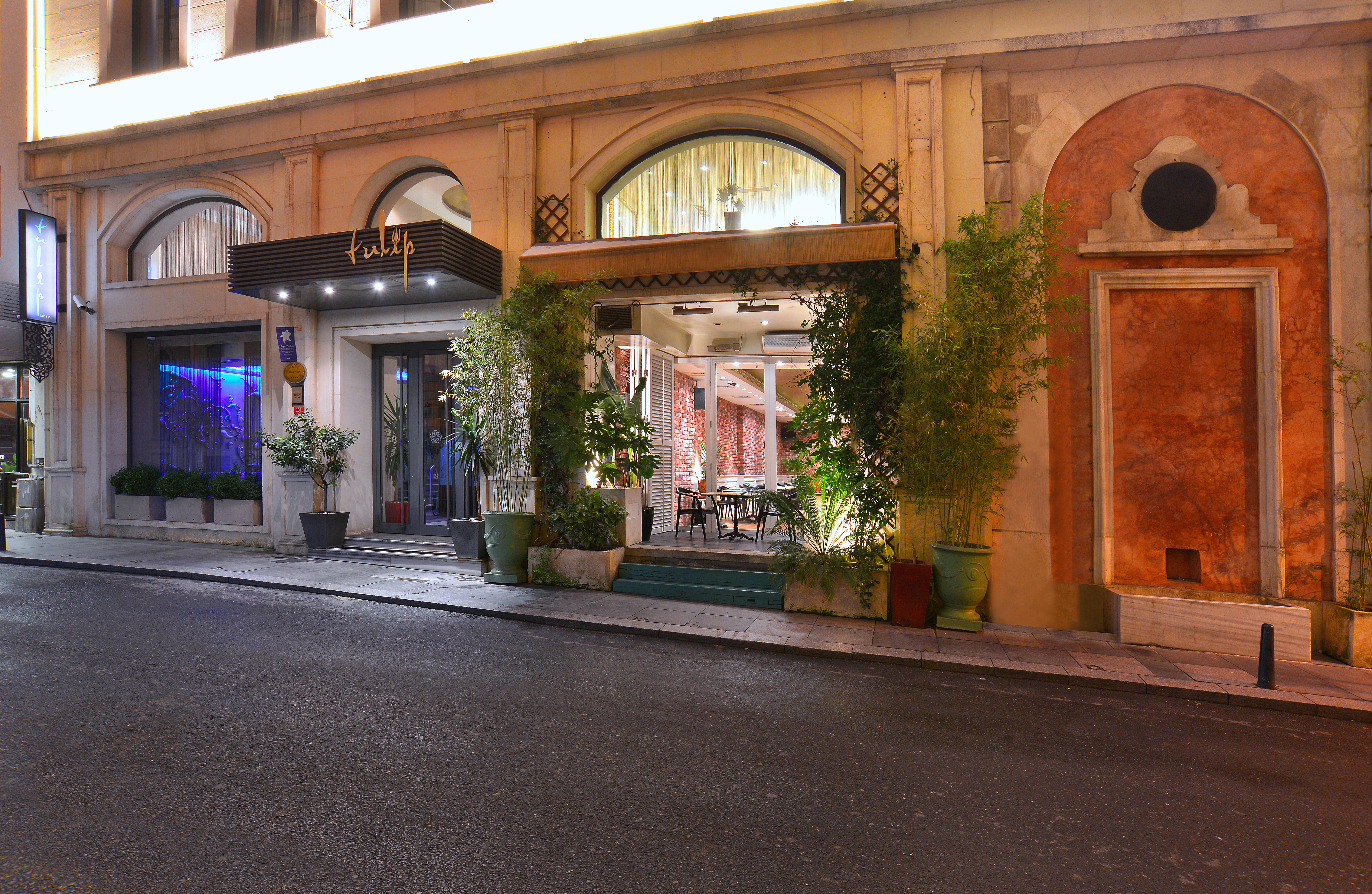 Pera Tulip Hotel & Spa Istambul Extérieur photo